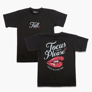 FATT Focus Please Lips Short-Sleeve Graphic Print T-Shirt (Black | Size M)